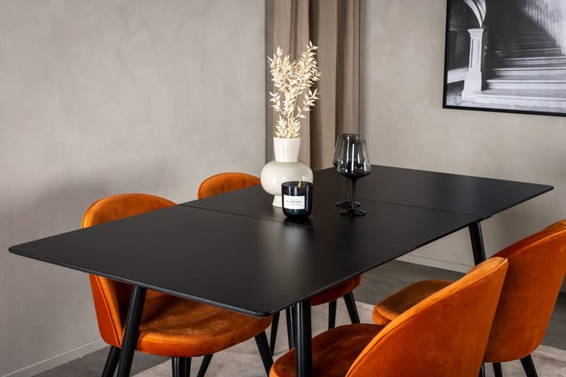 Silar Rektangulär Matgrupp 120-160 cm med 4 Velvet Matstolar - rostig orange - Möbler - Bord & matgrupp - Matgrupp