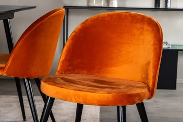 Silar Rektangulär Matgrupp 120-160 cm med 4 Velvet Matstolar - rostig orange - Möbler - Bord & matgrupp - Matgrupp