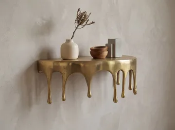Grelan Vägghylla 35 cm i aluminium med droppdesign - guld - Möbler - Bord & matgrupp - Soffbord - Kistbord