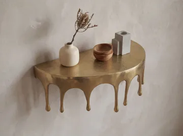 Grelan Vägghylla 35 cm i aluminium med droppdesign - guld - Möbler - Bord & matgrupp - Soffbord - Kistbord