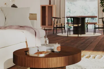 Kopparbo Soffbord 75 cm Runt Valnöt - Mörkbrunt valnötsträ - Möbler - Bord & matgrupp - Soffbord