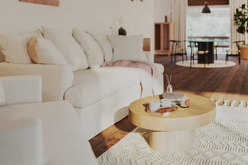 Kopparbo Soffbord 75 cm Runt Vitlaserad Ek - Ljust vitlaserat ekträ - Möbler - Bord & matgrupp - Soffbord