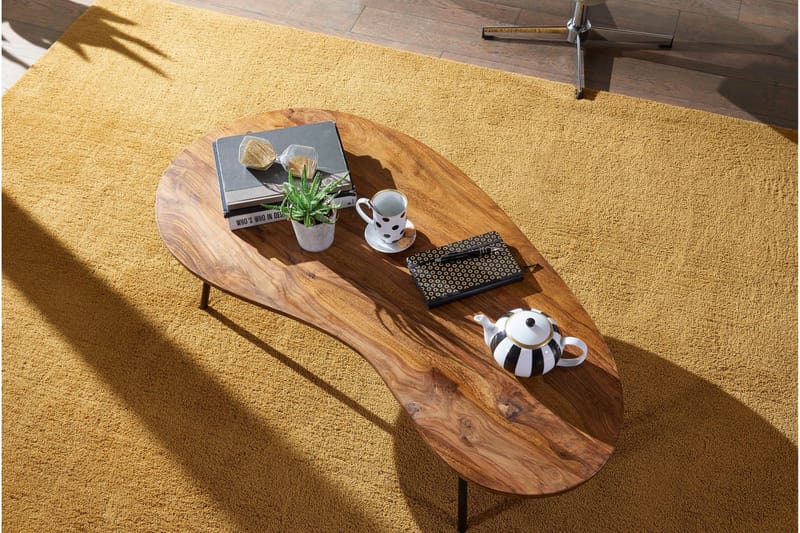 Soffbord Arby 122 cm Njurformat - Massivt Trä/Svart - Möbler - Bord & matgrupp - Soffbord