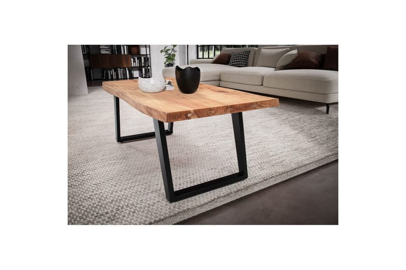 Soffbord Wohnling 120 cm massivt trä träd kant rektangulärt lantligt hus Svart, vinklade löpare - Svart, vinklade löpare - Möbler - Bord & matgrupp - Soffbord