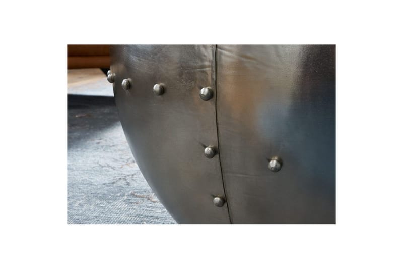 Soffbord Wohnling Massivt trä 60 cm Industriell nitad förvaringsutrymme - Möbler - Bord & matgrupp - Soffbord