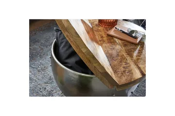 Soffbord Wohnling Massivt trä 60 cm Industriell nitad förvaringsutrymme - Möbler - Bord & matgrupp - Soffbord