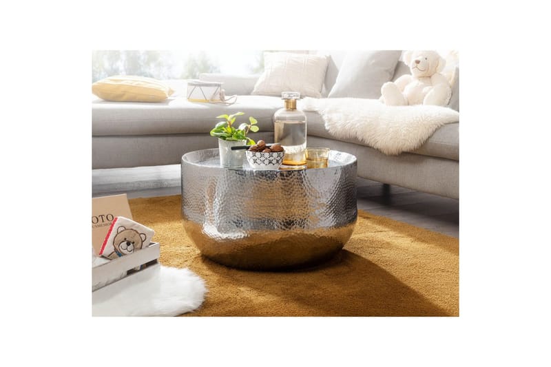 Soffbord Wohnling rund metall 60 cm hamrat utseende, orientalisk stil Silver - Silver - Möbler - Bord & matgrupp - Soffbord