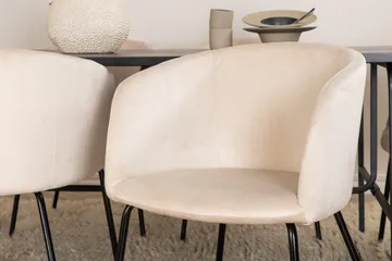 Unos Matgrupp 200 cm Rektangulär med 6 Berit stolar - Beige - Möbler - Bord & matgrupp - Matgrupp