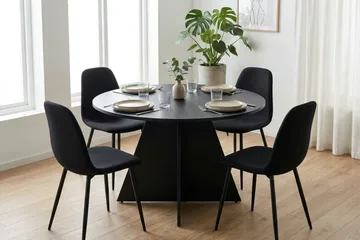 Vera Matgrupp runt 110 cm Svart med 4 Nibe Matstolar - Svart - Möbler - Bord & matgrupp - Matgrupp