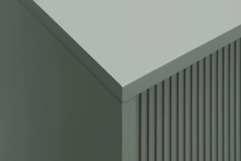 Matterhorn Smal tv-bänk med förvaring 40 cm djup 157 cm bred 58 cm hög - Grön - Möbler - TV- & Mediamöbler - TV bänk & mediabänk