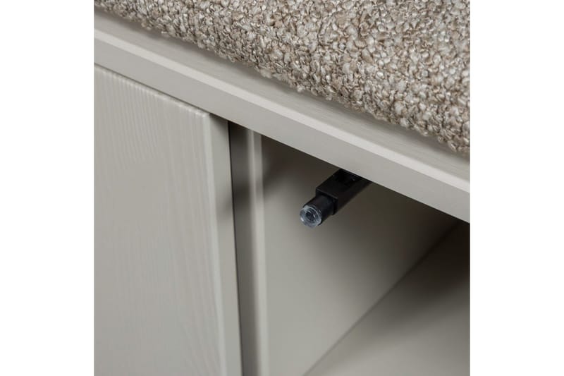 Settle Golvstående Tv Bänk 108 cm med Förvaring i Furu - Beige - Möbler - TV- & Mediamöbler - TV bänk & mediabänk