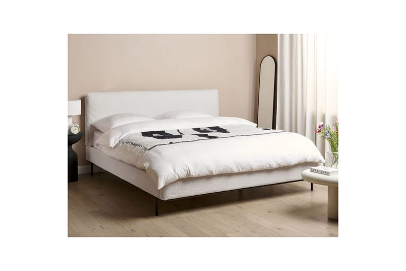 Dubbelsäng Corio med lamellram Vit-Svart, 180x200 cm - Vit-Svart, 180x200 cm - Möbler - Säng - Dubbelsäng