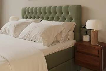 Hilton Lyx Komplett Sängpaket 160x200 cm Kontinentalsäng med knappad sänggavel i sammet - Olivgrön / Sammet - Möbler - Säng - Kontinentalsäng