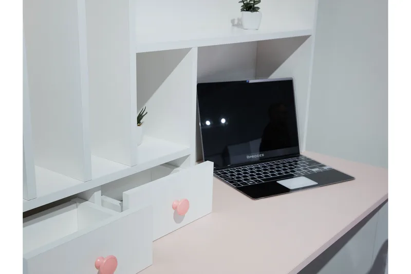 Hilts Möbelset För Sovrum - Vit/Rosa - Möbler - Säng - Möbelset för sovrum