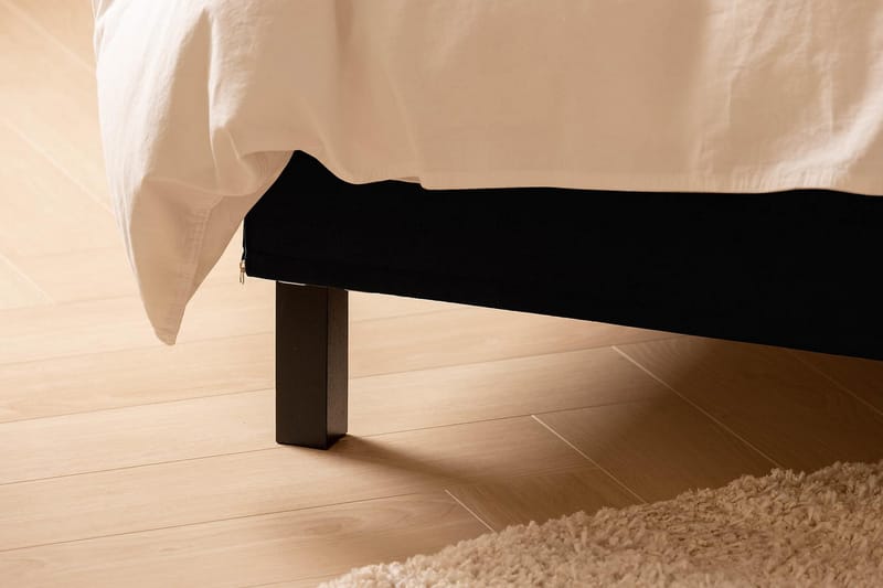 Sängpaket Nayaka 150x200 Memorymadrass - Slät gavel Svart - Kontinentalsäng - Komplett sängpaket