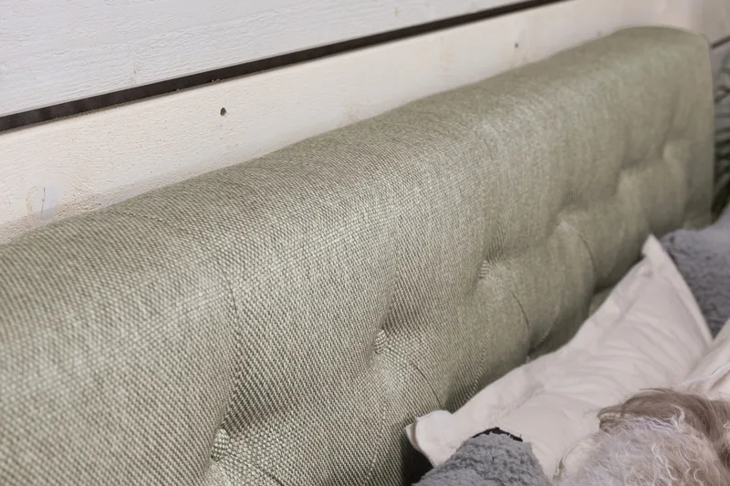 Cloud Komplett Sängpaket 140x200 - Med Sidor Beige/Vit - Möbler - Säng - Kontinentalsäng