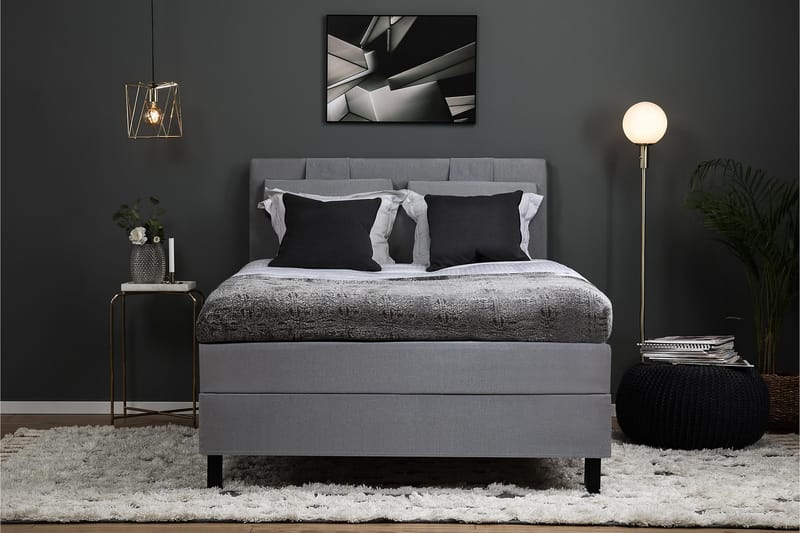 Komplett Sängpaket Olivia 140x200 Slät Sänggavel Ljusgrå - Skum Nackkudde Stor - Möbler - Säng - Kontinentalsäng