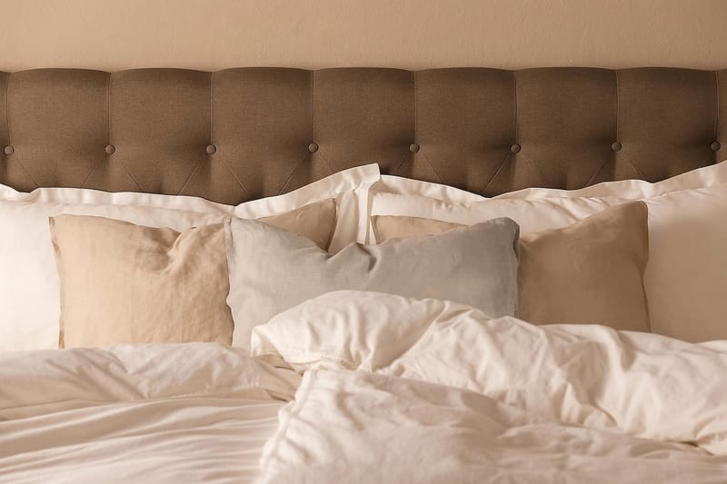 Kontinentalsäng Nayaka 150x200 Skummadrass - Brun - Möbler - Säng - Kontinentalsäng