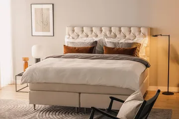 Oslo Lyx Sängpaket Boucle 160x200 Djuphäftad gavel - Ljusbeige - Möbler - Säng - Kontinentalsäng