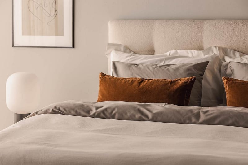 Oslo Lyx Sängpaket Boucle 180x200 Knappad gavel - Beige - Möbler - Säng - Kontinentalsäng