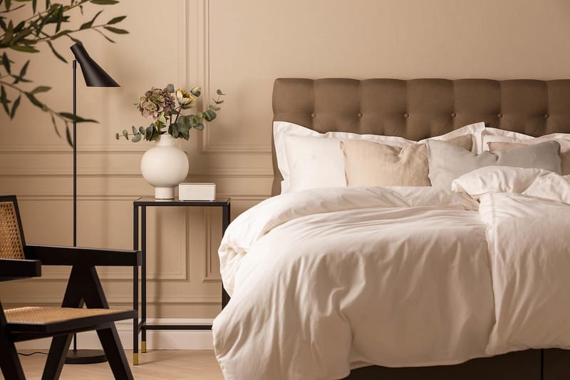 Sängpaket Nayaka 180x200 Latexmadrass - Djuphäftad gavel Brun - Möbler - Säng - Kontinentalsäng