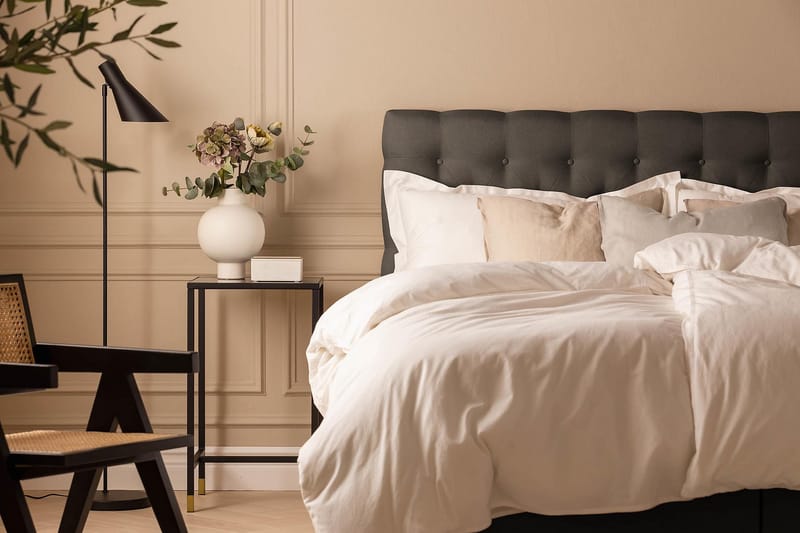 Sängpaket Nayaka 180x200 Latexmadrass - Djuphäftad gavel Mörkgrå - Möbler - Säng - Kontinentalsäng