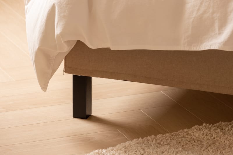 Sängpaket Nayaka 210x210 Skummadrass - Knappad gavel Beige - Möbler - Säng - Kontinentalsäng