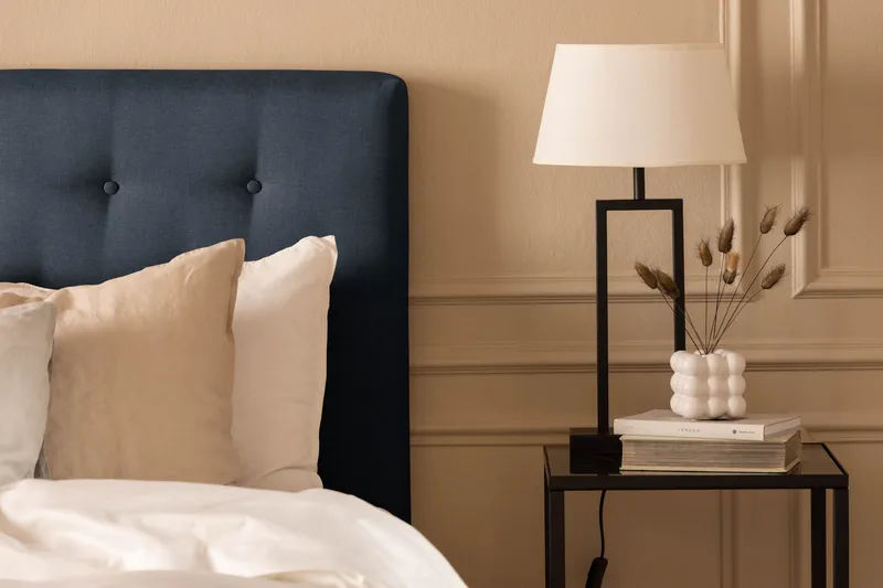 Scarlett Sängpaket 140x200 Skummadrass - Knappad gavel Blå - Möbler - Säng - Kontinentalsäng