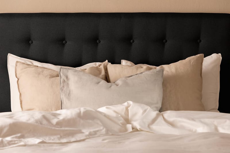 Scarlett Sängpaket 90x200 Memorymadrass - Knappad gavel Svart - Möbler - Säng - Kontinentalsäng