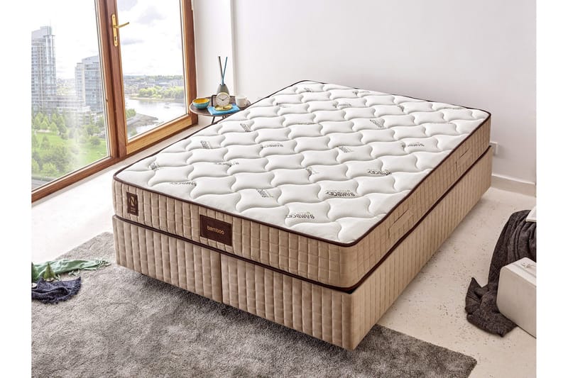 Resårmadrass 200x200 cm - Vit/Beige - Möbler - Säng - Madrass - Resårmadrass & resårbotten