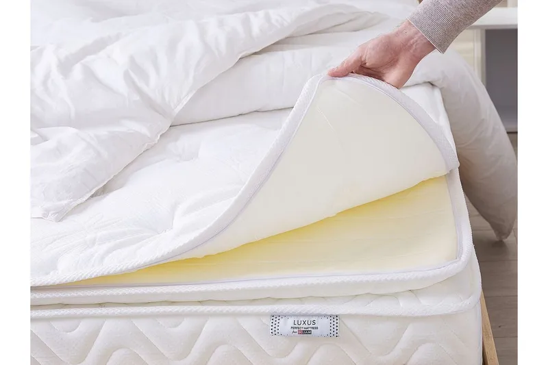 Luxusa Skummadrass 140x200 cmmed Avtagbar Klädsel - Beige - Möbler - Säng - Madrass - Skummadrass