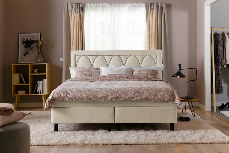 Princess Komplett Sängpaket – Kontinentalsäng 180x200 cm med Sänggavel + Bäddmadrass - Ljusbeige - Möbler - Säng - Kontinentalsäng