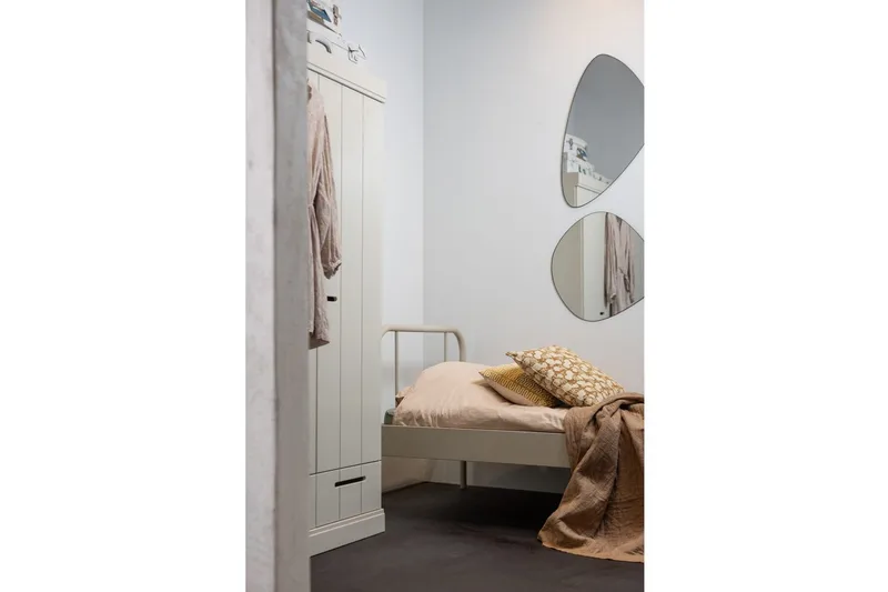 Säng Mata - Möbler - Säng - Sängram & sängstomme