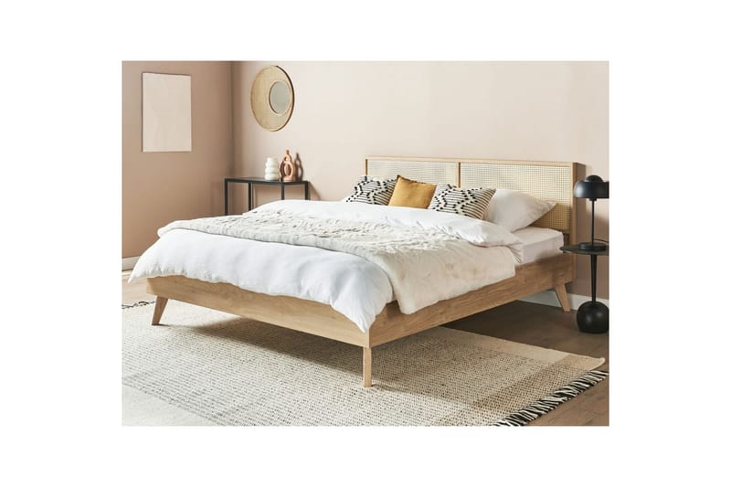 Säng med lamellram Monpazier - Ljus trä, 180x200 cm - Möbler - Säng - Sängram & sängstomme