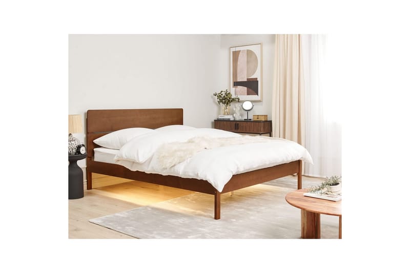 Säng med LED-belysning Boisset - Brun/Gummiträ, 160x200 cm - Möbler - Säng - Sängram & sängstomme