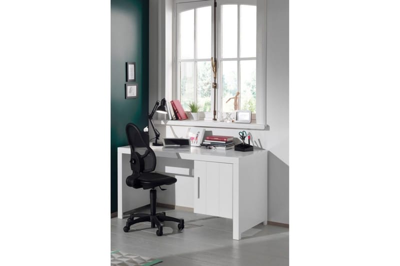 Säng med ribbotten nattduksbord 3-dörrars garderob skrivbord Erik - Möbler - Säng - Möbelset för sovrum