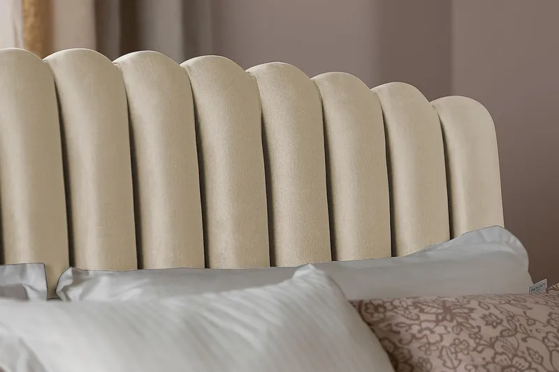 Davia Sänggavel Sammet 140 cm - Beige / Ljus - Möbler - Säng - Sängtillbehör & sänggavel - Sänggavel