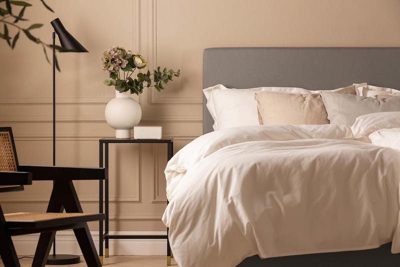 Scarlett Knappad gavel 120 - Grå - Möbler - Säng - Sängtillbehör & sänggavel - Sänggavel