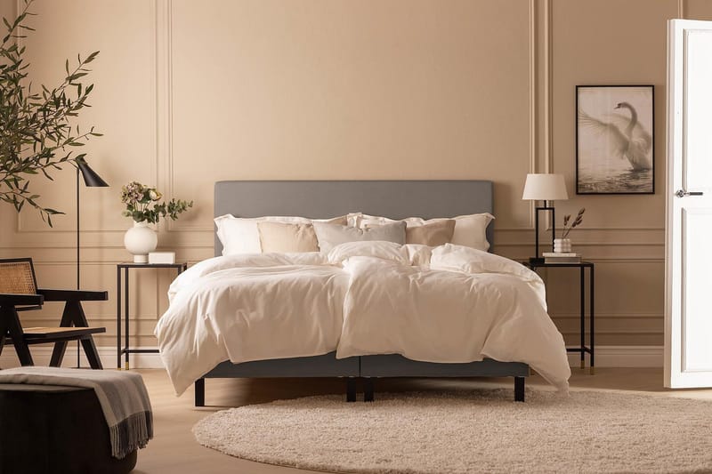 Scarlett Knappad gavel 120 - Grå - Möbler - Säng - Sängtillbehör & sänggavel - Sänggavel