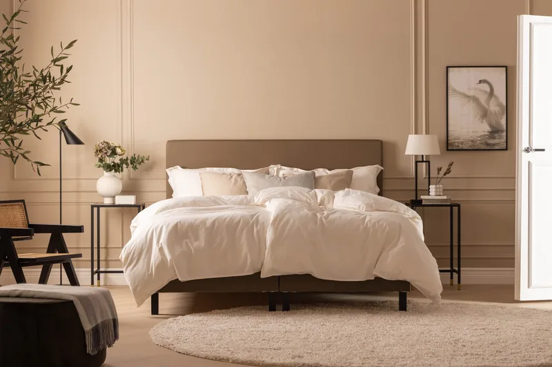 Scarlett Knappad gavel 90 - Brun - Möbler - Säng - Sängtillbehör & sänggavel - Sänggavel