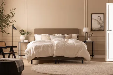 Scarlett Knappad gavel 90 - Brun - Möbler - Säng - Sängtillbehör & sänggavel - Sänggavel