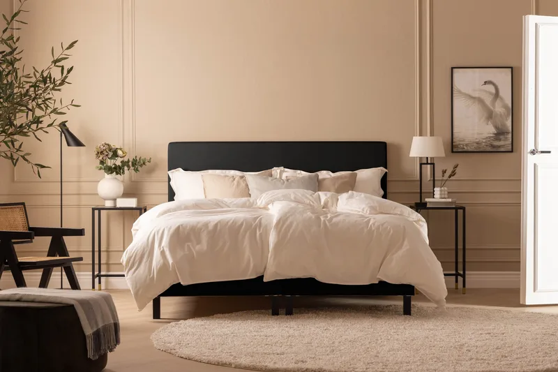 Scarlett Knappad gavel 90 - Svart - Möbler - Säng - Sängtillbehör & sänggavel - Sänggavel