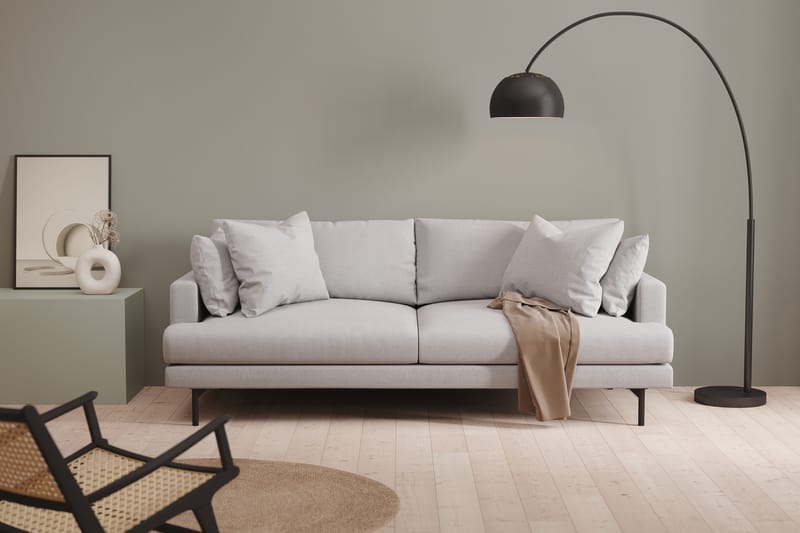 Menard 3-sits Djup Tygsoffa - Ljusgrå - Möbler - Soffa - 3 sits soffa