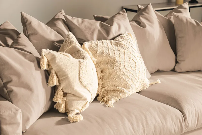 Menard 4-sits Djup Tygsoffa - Beige - Möbler - Soffa - 4 sits soffa