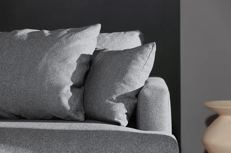 Menard 4-sits Djup Tygsoffa - Grå - Möbler - Soffa - 4 sits soffa