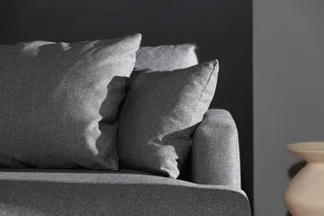 Menard 4-sits Djup Tygsoffa - Mörkgrå - Möbler - Soffa - 4 sits soffa