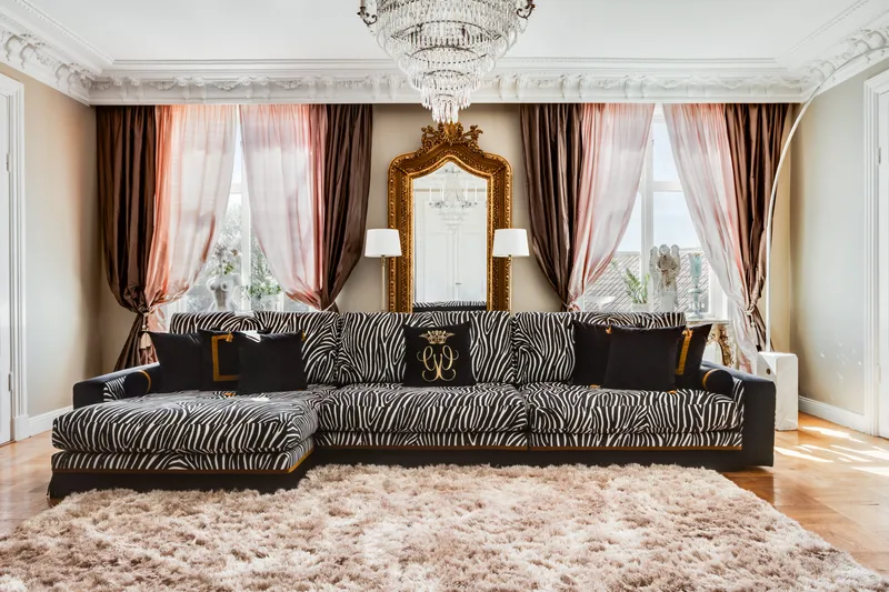 Adelsö by Gynning - The Signature Zebra Sofa Limited Edition - Möbler - Soffa - Sammetssoffa