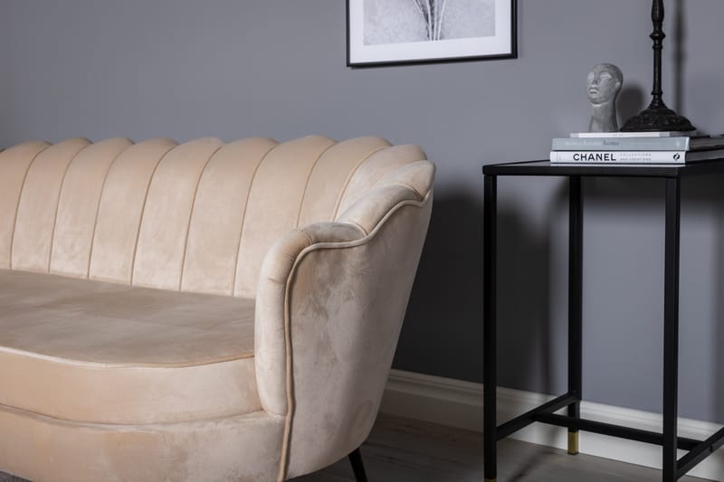 Calais 3-sits Svängd Soffa 180 cm i Sammet - Beige - Möbler - Soffa - 3 sits soffa
