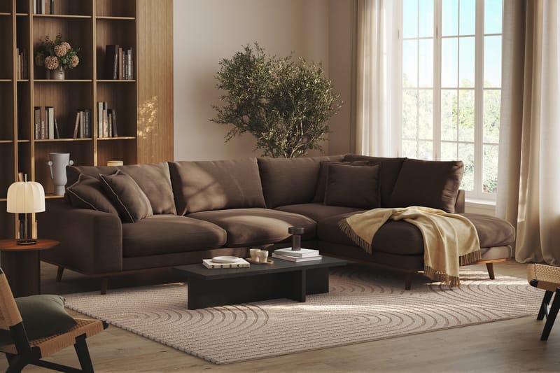 Copenhagen Premium 4-sits Högervänd L-formad Djup Schäslongsoffa i Tyg - Brun - Möbler - Soffa - Divansoffa & schäslongsoffa - 4 sits soffa med divan
