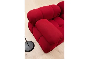 Belgin Bubblig Divansoffa 3-sits 288 cm med fasta armstöd och repdetaljer - Röd - Möbler - Soffa - Divansoffa & schäslongsoffa - 3 sits soffa med divan